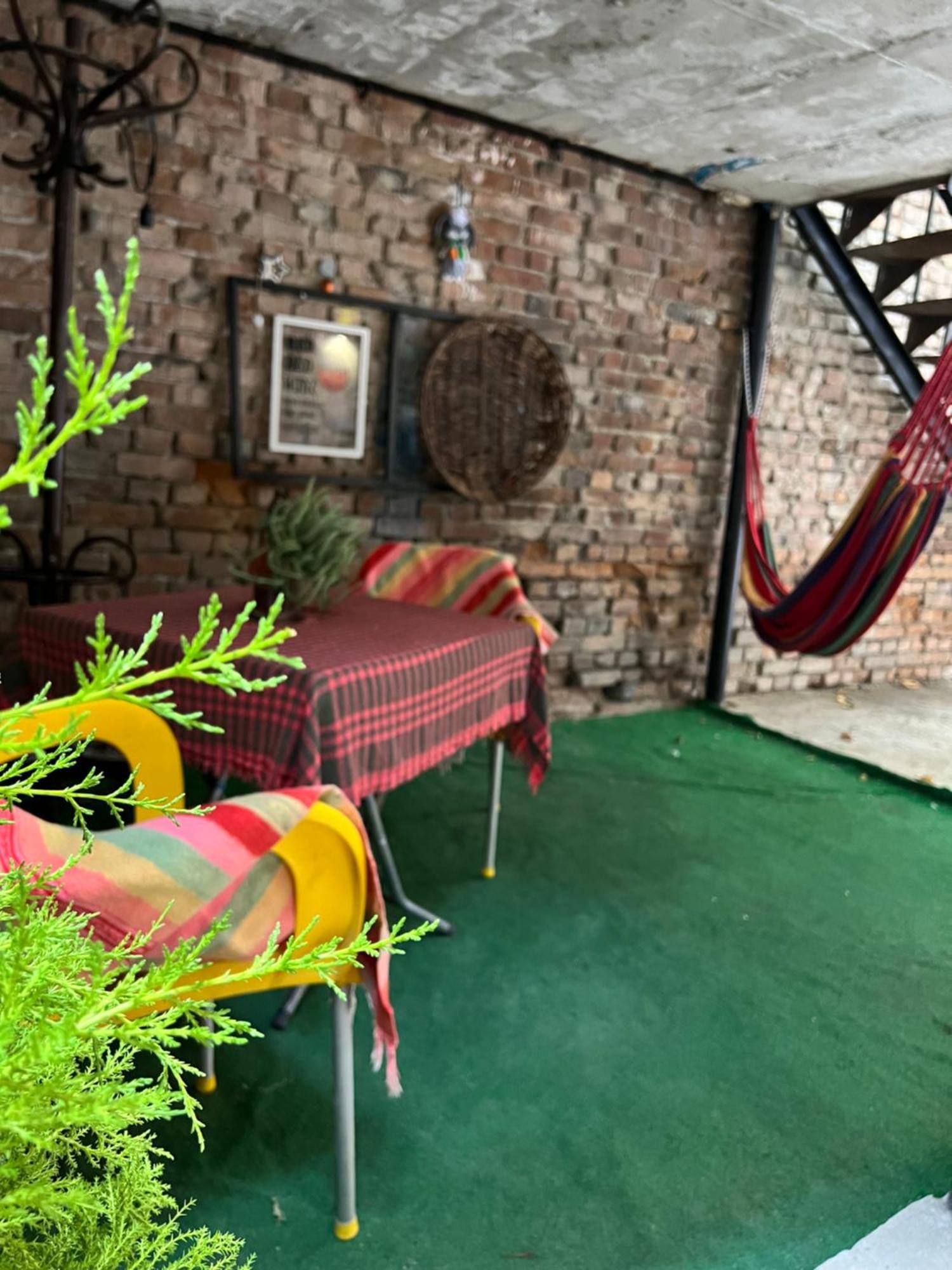 Hostel Nomad Tbilisi Exteriér fotografie